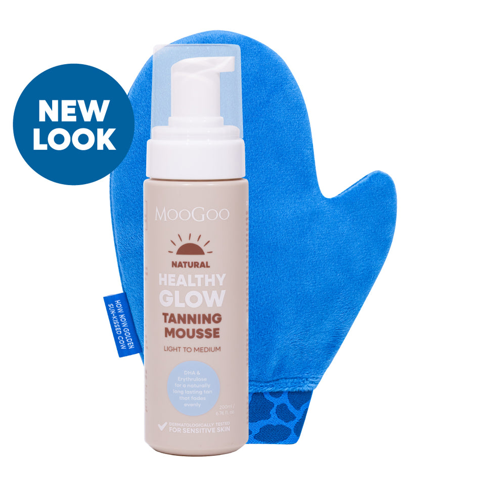 MooGoo Natural Tanning Mousse and Application Mitt bundle, lightweight water foam self tanner with aloe vera and pro vitamin B5